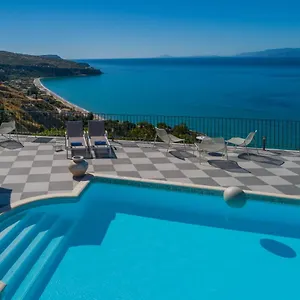 2* Appart hôtel Garbis &