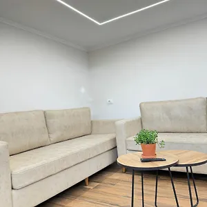  Apartment Flors Albania
