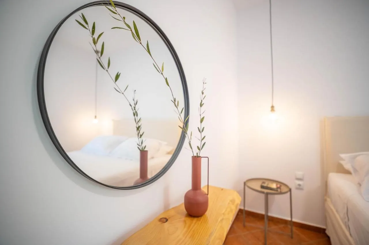 Christoforos Apartments Lourdata  Greece
