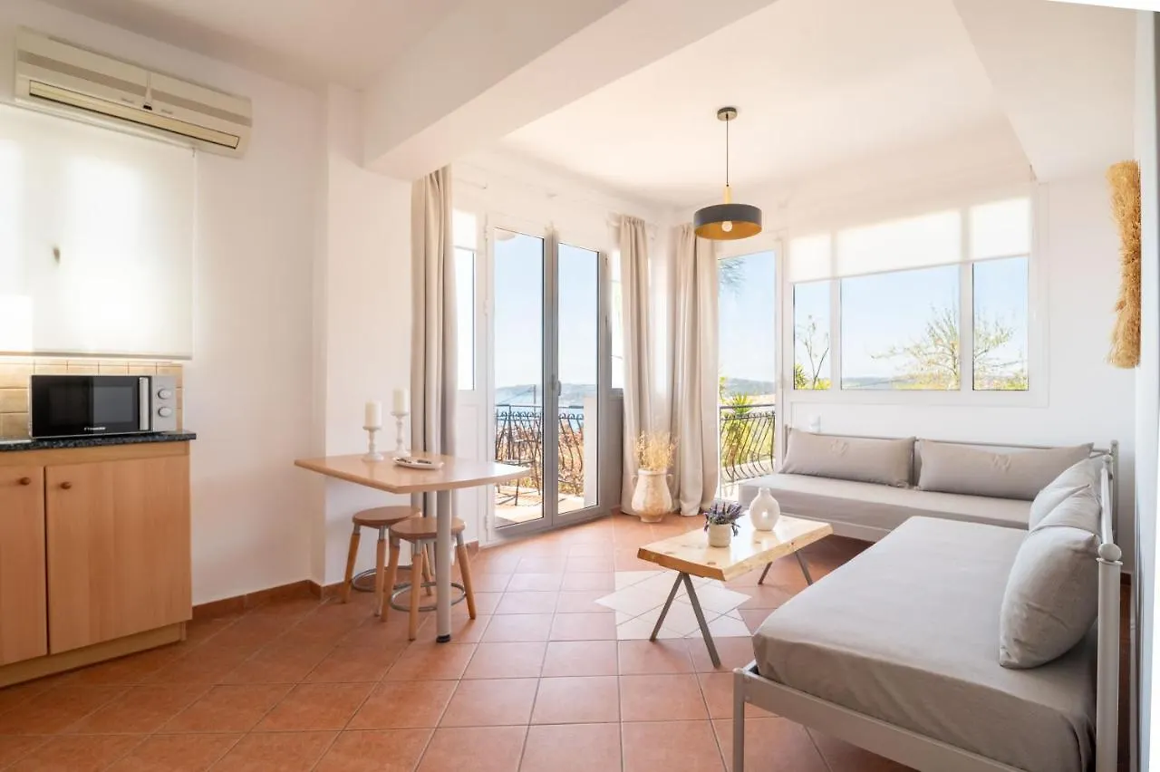 לואורדטה Christoforos Apartments